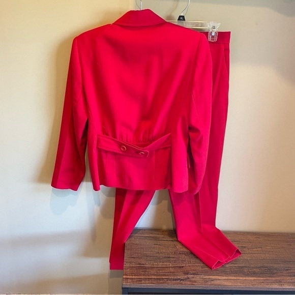 Vintage Louben Two Piece Wool Suit Red Size 6 - Picture 2 of 10